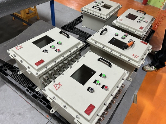 Painel de Distribuição à Prova de Explosão com Certificação ATEX/IECEx | Partida de Bomba 220V/380V, Classificação IP65