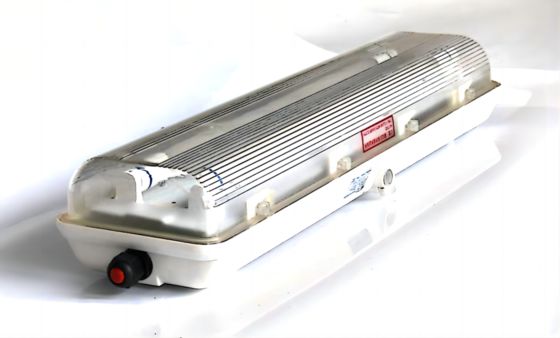Luminária fluorescente LED à prova de explosão em aço inoxidável IP66 T5 T8 Tube Atex