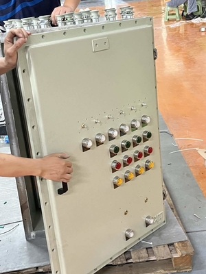 Caixa de Distribuição de Iluminação à Prova de Explosão Série ATEX CNEX CXM Ex D IIC IP66 Alumínio Ideal para Zonas Perigosas