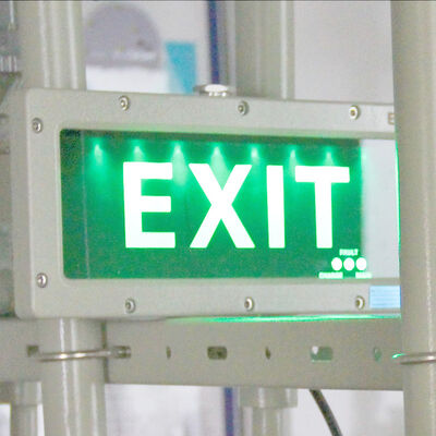 30 Horas de Trabalho Tempo de Explosão Proof LED Iluminação Voltagem Personalizavel Ideal para mineração de petróleo e gás e indústria química