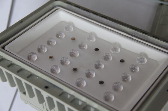 ATEX IECEx Zona 1 e 2 homologado Iluminação LED de inundação de 50-240 W para locais perigosos, IP66, 140lm/W, garantia de 5 anos