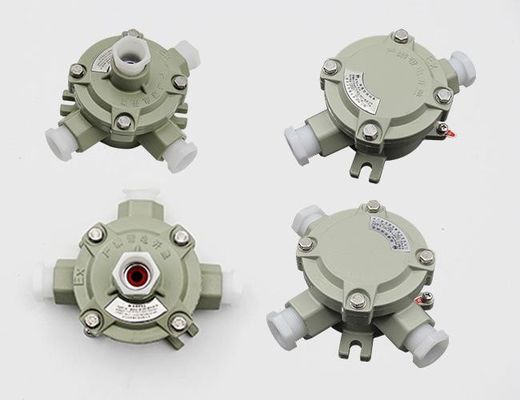 IP66 Interruptor à prova de explosão 2 Número de postes adequados para aplicações industriais que exijam protecção de zonas perigosas