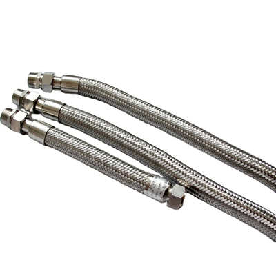 Instalação com rosca de conduta flexível resistente a UV de comprimento personalizado com certificações ATEX IECEx UL.