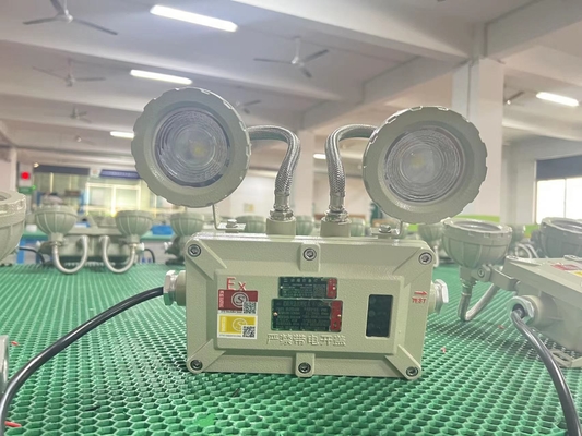 Luz de emergência à prova de fogo da zona 21 com CRI Ra 80 e 120° ângulo do feixe