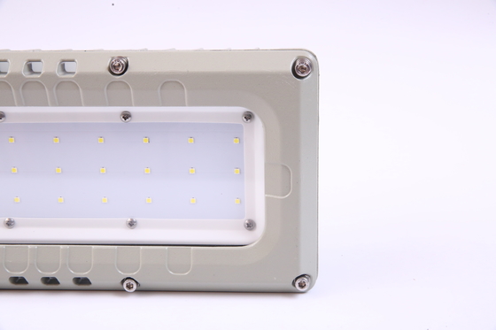 Bom desempenho 50w Luz linear à prova de explosão WF2 100lm/w Luz fluorescente à prova de explosão com chips LED