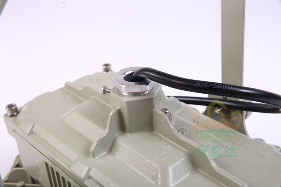 GYD6203,Luz à prova de explosão,ATEX,EAC,IP66,WF2, utilizada para as zonas 1, 2 e 21,22Indústria de minas de petróleo e gás100~277v135lm/w200w