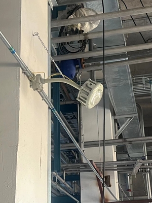 GYD6101,Luz de teto à prova de explosão,ATEX,EAC,IP66,WF2, utilizada para as zonas 1, 2 e 21,22,Indústria de minas de petróleo e gás100~277v,120lm/w,50w