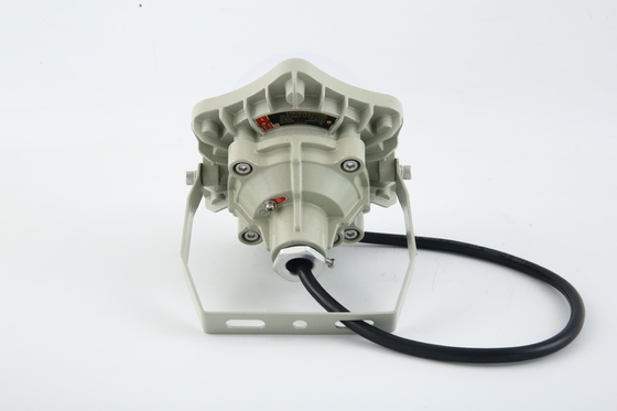 Lâmpada LED à prova de explosão de 100W AC220V 50/60Hz IP66 CRI70±2 135lm/w Ex Db Eb IIC T6 Gb,Ex Tb IlIC T80°C Db