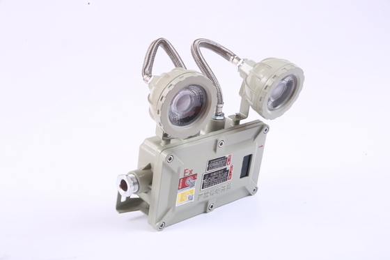 Luz de emergência à prova de explosão com certificação ATEX – Iluminação de segurança LED compacta para ambientes industriais perigosos
