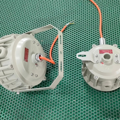 100-277VAC Voltagem nominal Alto brilho IP66 Iluminação de locais perigosos