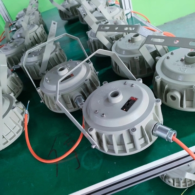 100-277VAC Voltagem nominal Alto brilho IP66 Iluminação de locais perigosos