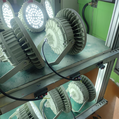 Luminária LED de alta baía à prova de explosão à prova de chamas ATEX Div 1 de 150W – 180lm/w, WF2 para uso marítimo e refinaria