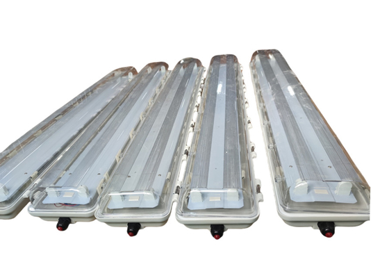 ATEX IECEx Luz linear fluorescente à prova de explosão. Alta durabilidade, ângulo de raio largo. Ideal para instalações petroquímicas e de mineração
