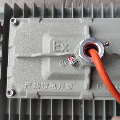 Ex Lâmpada de inundação LED à prova de chama com accionamento MEANWELL para ambientes adversos 170lm/watt 295V