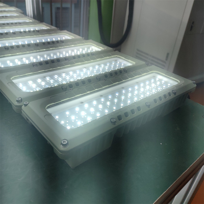 Iluminação LED à prova de chamas Ex d classificada 50-90W IP66 WF2 Tecto/Pendente/Flanca