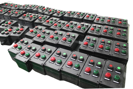 Exproof Fireproof ATEX Estação de controlo para iluminação industrial petroquímica Suspensão vertical 380Vac