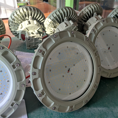 IECEx Luz LED à prova de explosão à prova de chama Instalação em liga de alumínio WF2 IP66 para zona perigosa 1 200watt