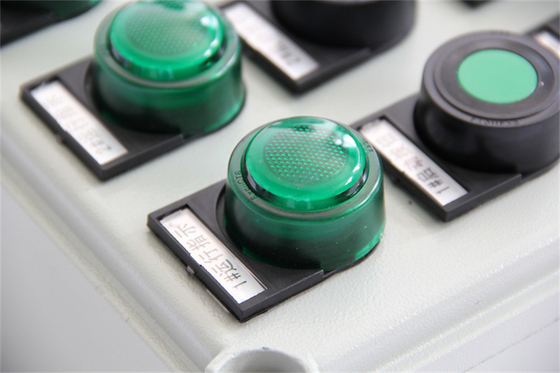 ATEX Estação de controlo à prova de explosão Painel de controlo industrial para zonas perigosas1 Luz à prova de chama 10A AC220v