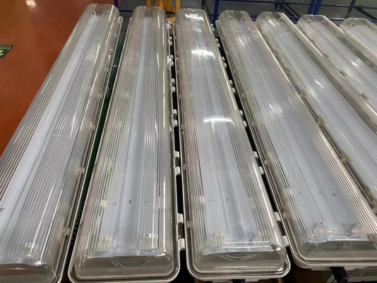 100lm/W Proof Ex Luz fluorescente Resiste a ambientes extremos