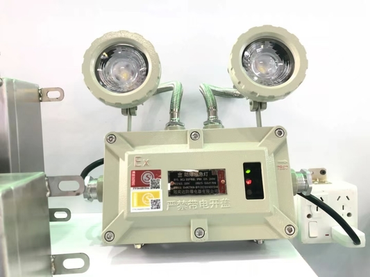 220VAC 24/36VDC Luz de emergência LED à prova de explosão com 50000h de vida útil