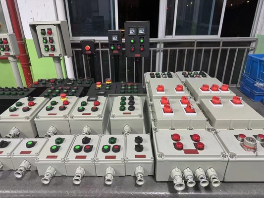 Painéis ignífugos certificados ATEX CNEX, classificados AC220/380v, revestidos em pó para maior durabilidade