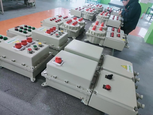 Painel de controlo à prova de fogo com 2 mm para pendurar verticalmente