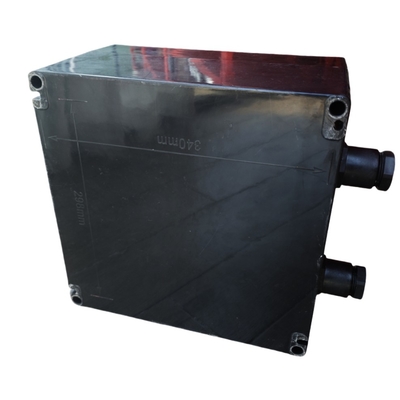 Estação de controlo à prova de explosão de 220 V ATEX homologada GRP Anti-corrosão IP66 WF2 Instalação vertical suspensa para ambiente perigoso Zona1 Zona2