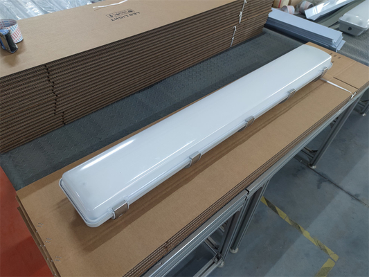 2*36W Luz fluorescente à prova de explosão IP66 WF2 Nível de proteção IECEx aprovado para a Zona1 2 Zona21 22 Ambiente perigoso
