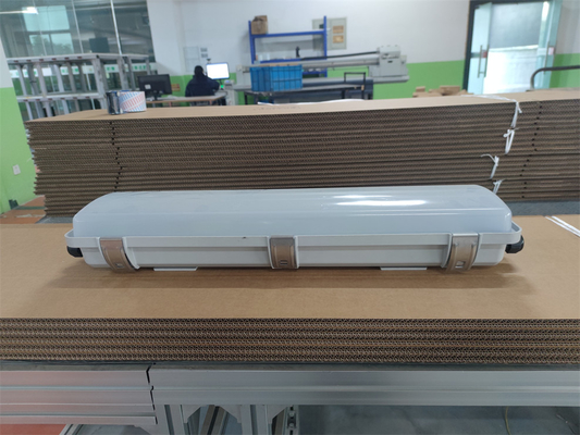 2*18w/2*36w Luz fluorescente à prova de explosão IP66 WF2 Nível de protecção CRI elevado Ra≥70