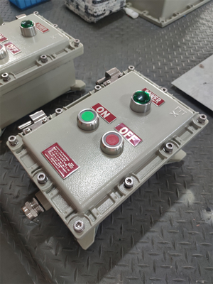 10A Exd Estação de controlo à prova de explosão ATEX Classificada de entrada de cabo de alumínio de qualidade naval G3/4&quot; 220VAC 380VAC Para zona de risco Classe 1
