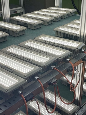 Holofotes à prova de explosão LED Classe 1 Div 1 Linear 100w IP66 à prova d'água para túnel