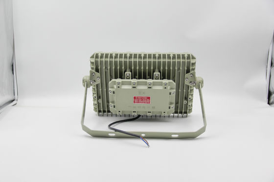 Lâmpada de inundação LED à prova de chamas, poupança de energia, classificada IP66 para instalações químicas e plataformas offshore