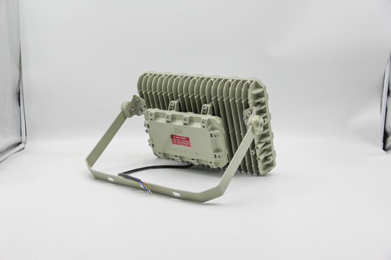 Lâmpada de inundação LED à prova de chamas, poupança de energia, classificada IP66 para instalações químicas e plataformas offshore