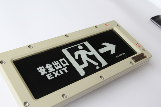 Luz de emergência LED à prova de explosão com certificação ATEX para áreas perigosas