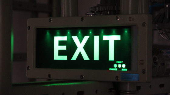 Luz LED de saída de emergência à prova de explosão certificada ATEX para zonas perigosas