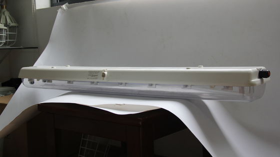 Lâmpada linear à prova de explosão da série BYS com tripla certificação ¢ Armadura LED de área perigosa homologada ATEX/IECEx/CNEX, classificada IP66, garantia de 5 anos, potência e tamanho personalizáveis