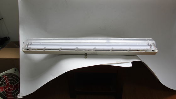 Lâmpada linear à prova de explosão da série BYS com tripla certificação ¢ Armadura LED de área perigosa homologada ATEX/IECEx/CNEX, classificada IP66, garantia de 5 anos, potência e tamanho personalizáveis