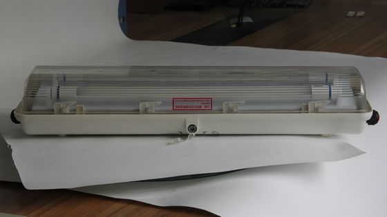 Para áreas perigosas Instalações químicas de petróleo e gás Mineração Instalações marítimas À prova de explosão Luz LED linear de grau industrial IP66 Iluminação Design eficiente em energia reduz Durável 0,6/1,2m ATEX/IECEx/CNEX