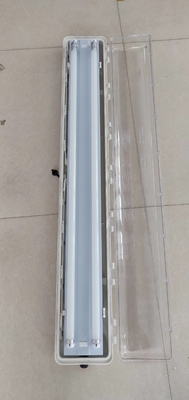 Luz LED linear à prova de explosão ATEX/IECEx/CNEX de 0,6m/1,2m, grau industrial IP66 para áreas perigosas, instalações de petróleo e gás, plantas químicas, mineração, instalações marítimas. Design energeticamente eficiente reduz