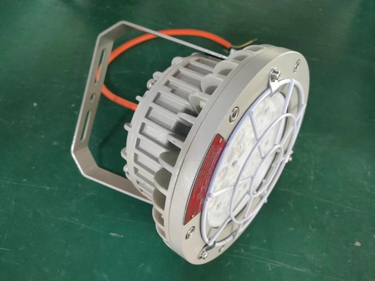 Iluminação Comercial LED High Bay CRI Ra 69 e Peso de 8kg para Soluções Ótimas de Iluminação
