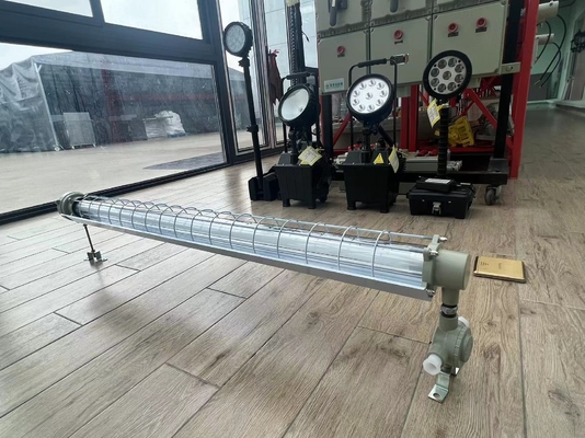 Luminária LED linear à prova de explosão ATEX 100lm/w IP66 para ambientes úmidos Zona 21 e 22 Resistente à corrosão Ex Db Eb IIC T6 Gb, Ex Tb IIIC T80°C Db Durável