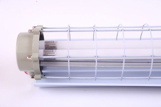Luminária LED linear à prova de explosão ATEX 100lm/w IP66 para ambientes úmidos Zona 21 e 22 Resistente à corrosão Ex Db Eb IIC T6 Gb, Ex Tb IIIC T80°C Db Durável