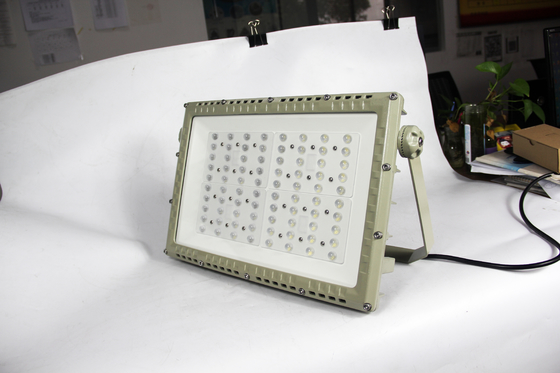 Luz de estrada LED à prova de explosão 250W. ATEX CNEX Certificado para Zona 1 Zona 2 Aplicações perigosas
