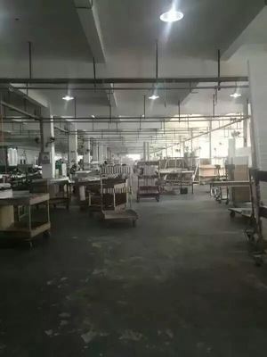 Boa transmissão montada no teto LED Luz fluorescente 18-36w Luz linear à prova de explosão Dentro de L700*W700*H90