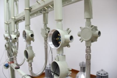 IP66 Caixa de junção à prova de explosão de alumínio fundido à prova de água 220V/380VAC 1-5Way para área de perigo da indústria de armazém