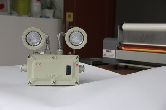 Iluminação de emergência de pontos gêmeos 90 minutos Tempo de emergência Luz LED à prova de explosão 2-3W Luz de emergência à prova de explosão de cabeça gêmea dupla