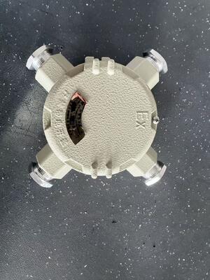 IP66 Caixa de junção à prova de explosão de alumínio fundido à prova de água 220V/380VAC 1-5Way para área de perigo da indústria de armazém