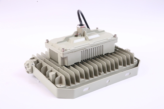135lm/w Eficiência com CRI Ra 80 AC100-277V Luz de inundação LED à prova de explosão para a zona 1 2 &amp; zona 21 22