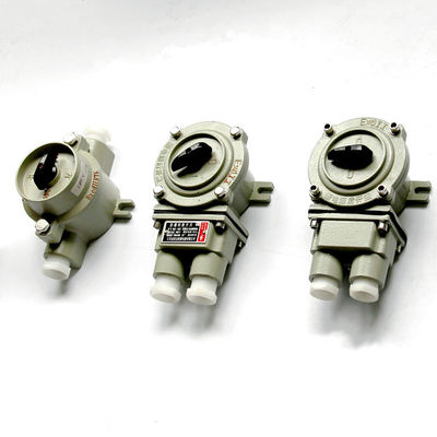 Interruptor à prova de explosão para cabo de 9mm-13mm com montagem em superfície e nível de proteção IP66