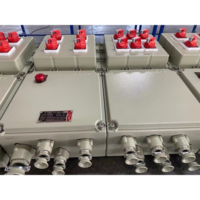 Painéis de controlo ignífugos de aço carbono personalizados para as suas necessidades